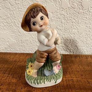 Vintage Hummel Figurine